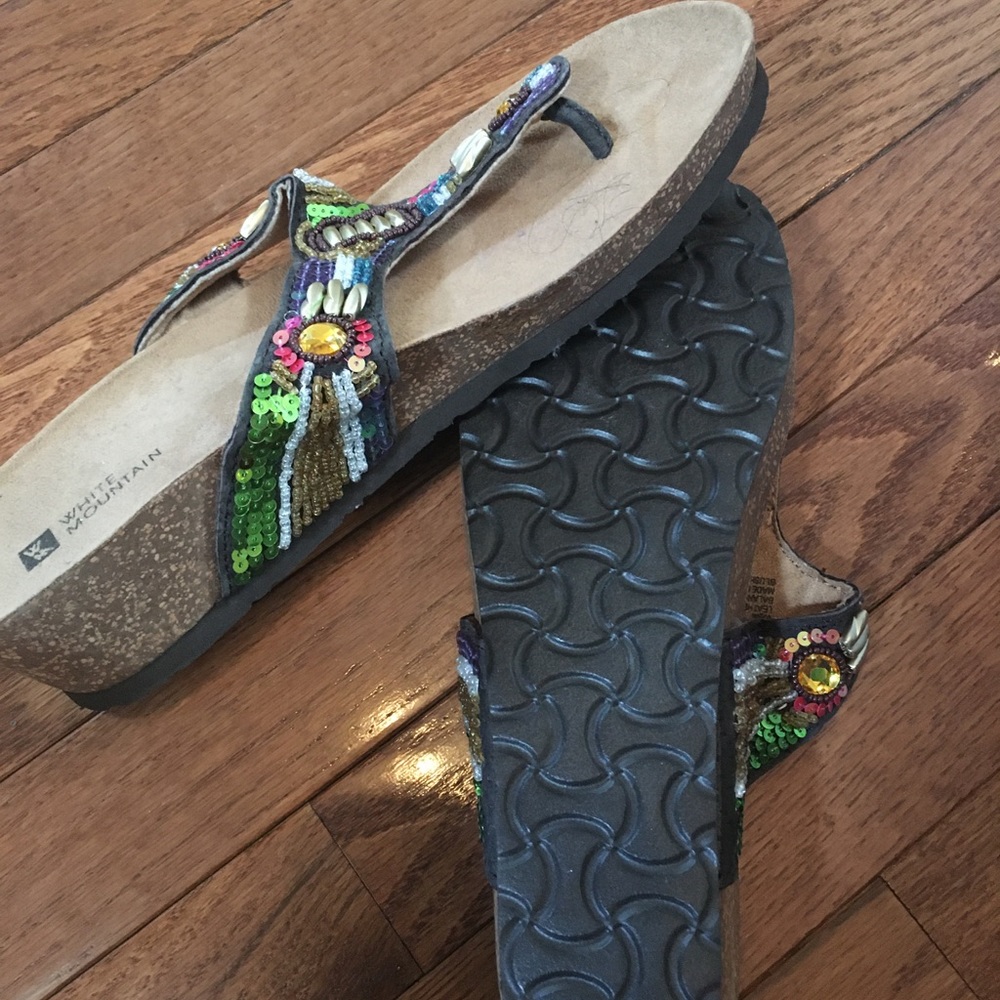 Size medium 9.5 White Mountain Women’s Sandal